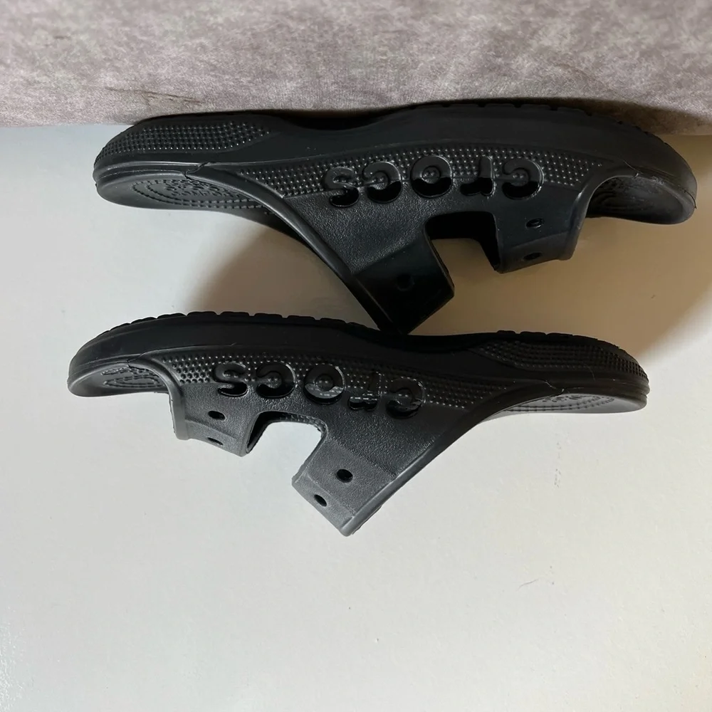 CROCS Black Textured Slide Sandals